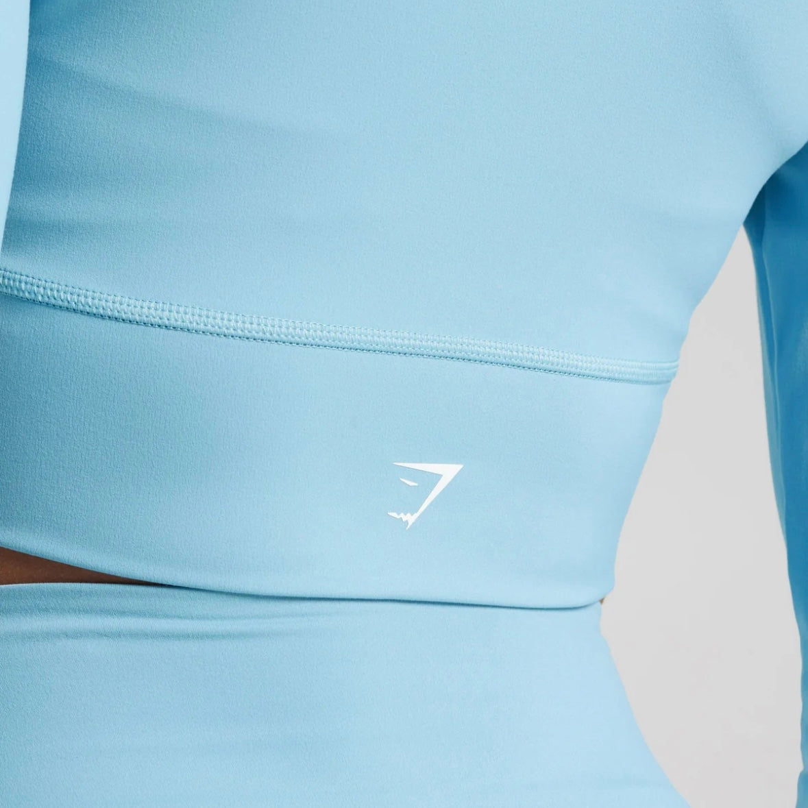GYMSHARK - CROSSOVER LONG SLEEVE CROP TOP