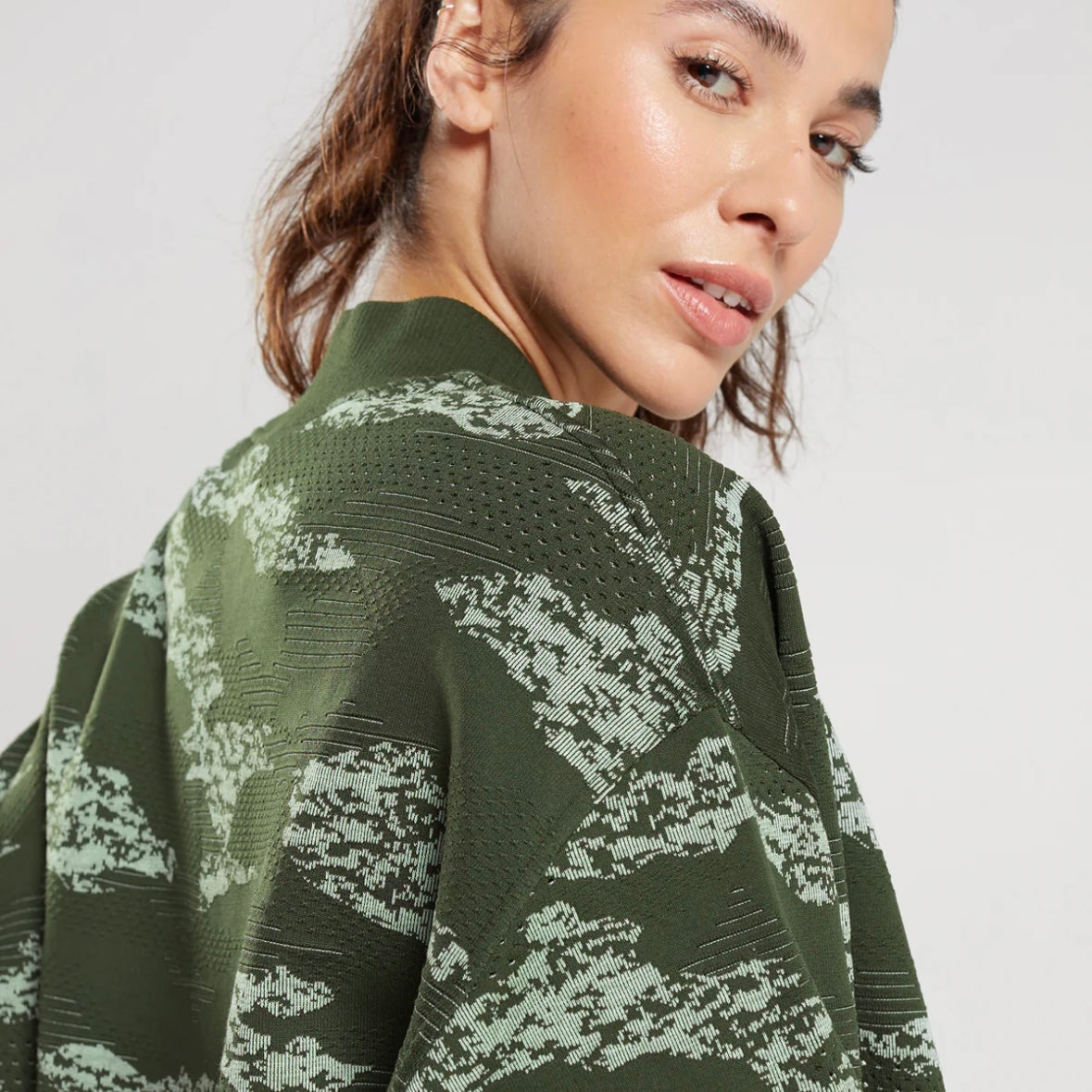 GYMSHARK - ADAPT CAMO SEAMLESS TRACK JACKET