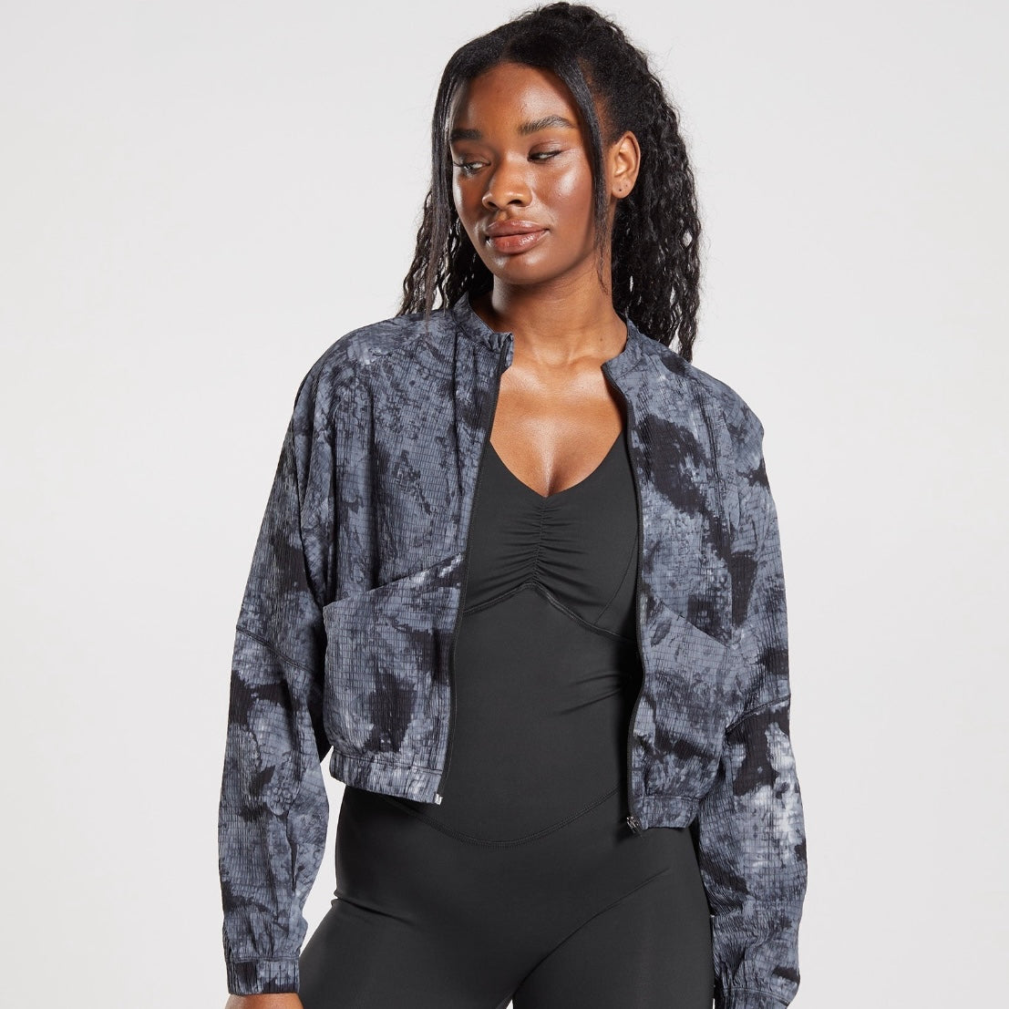GYMSHARK - ELEVATE WOVEN JACKET