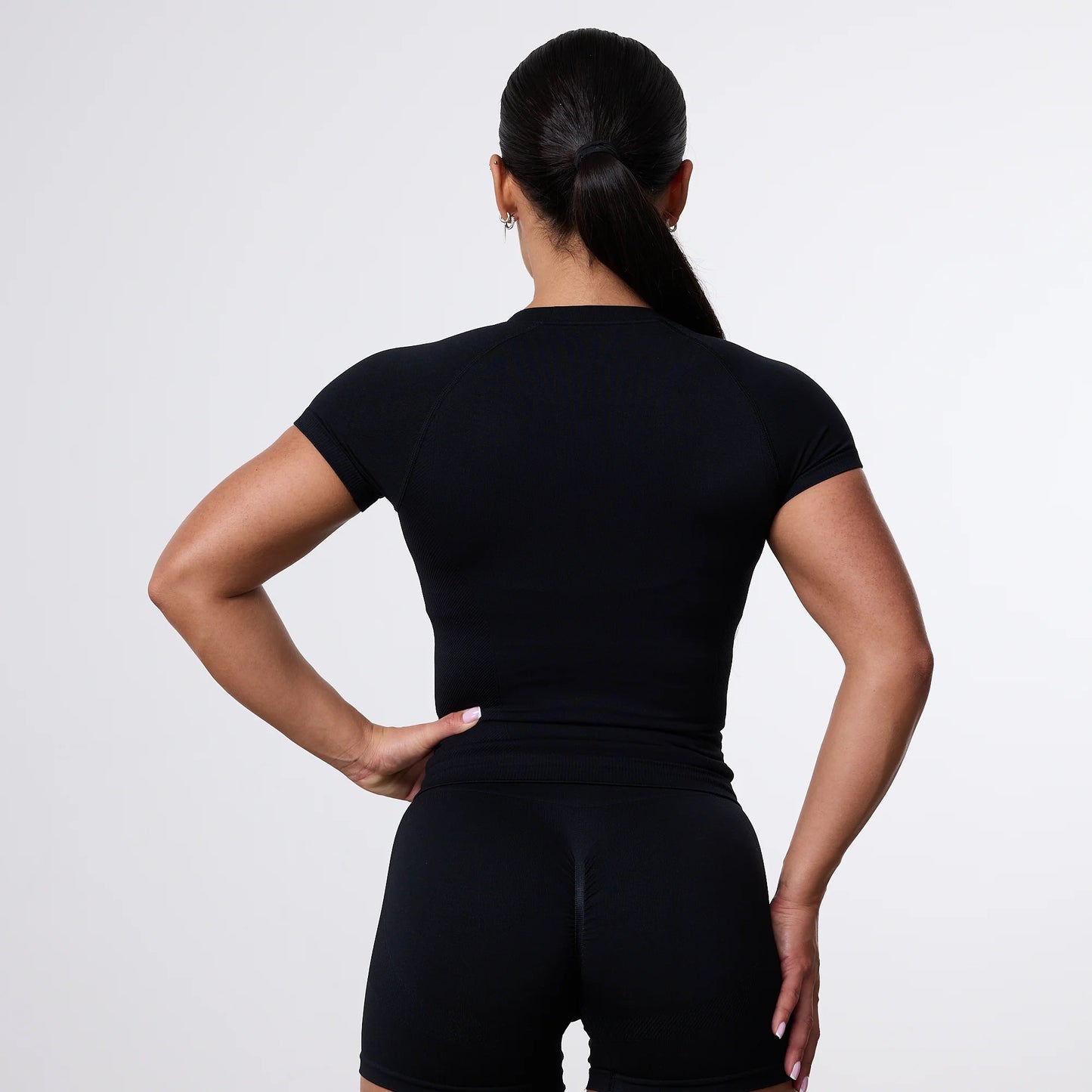 VANQUISH - ELEVATE SEAMLESS MIDI CAP SLEEVE T SHIRT