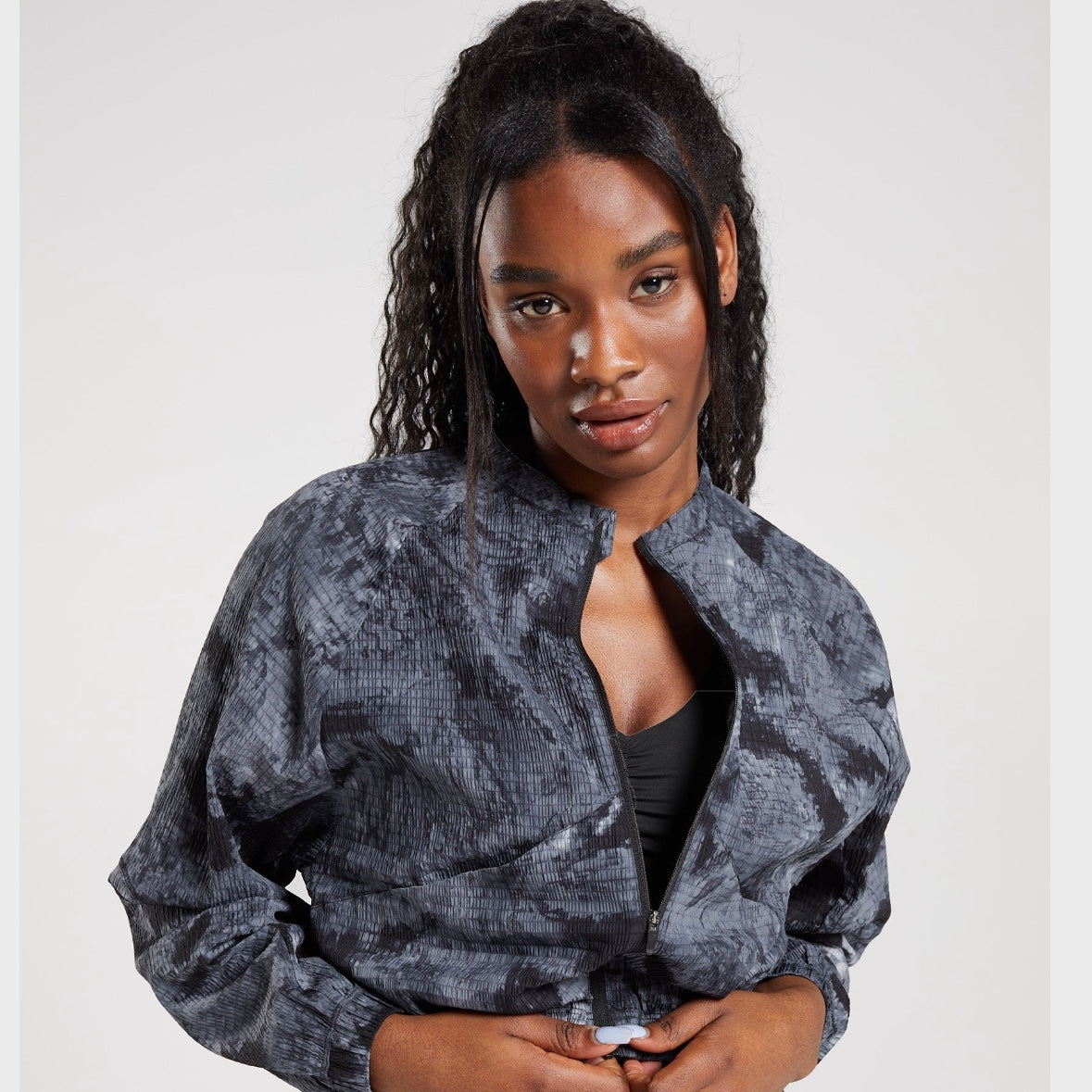 GYMSHARK - ELEVATE WOVEN JACKET