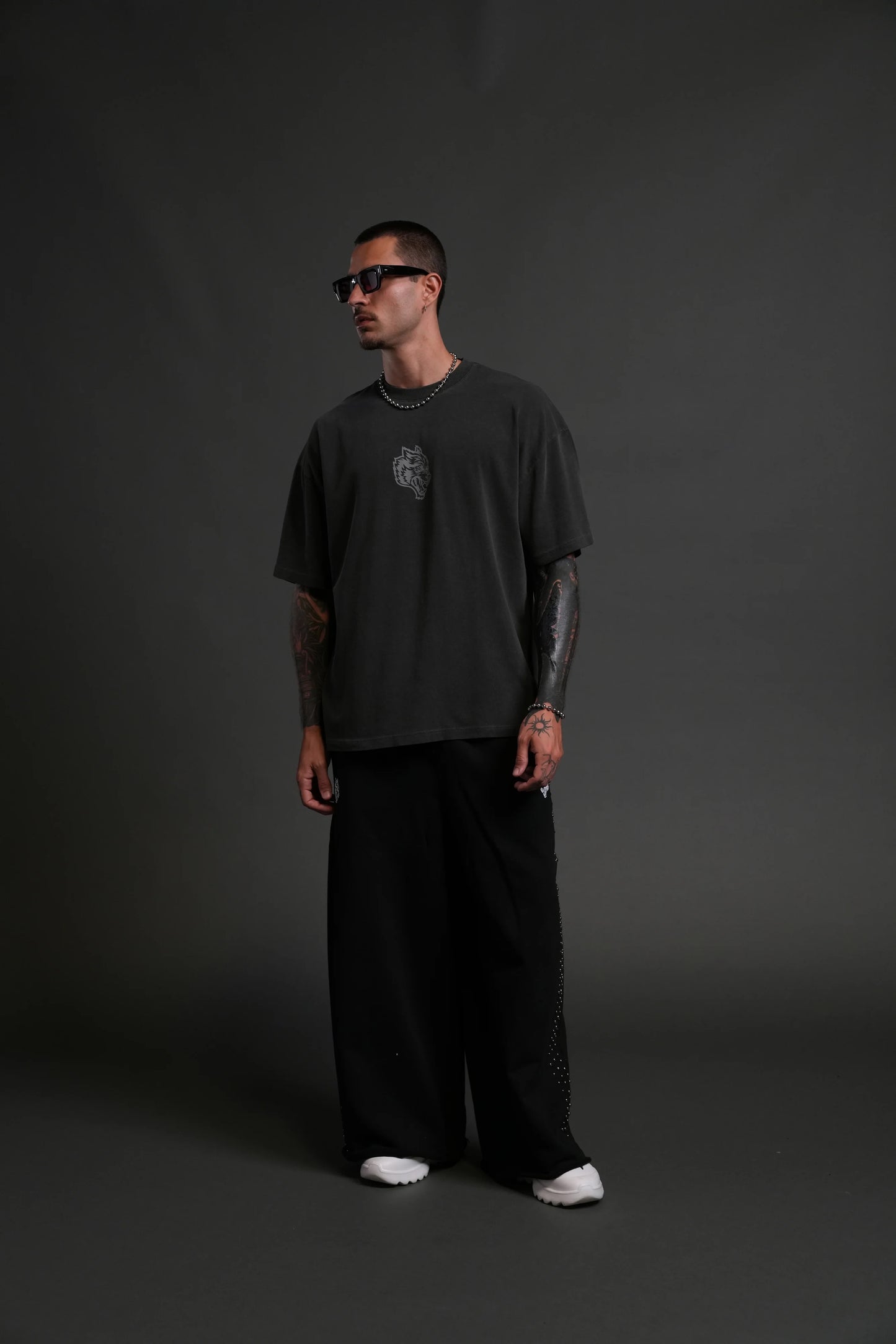 Wolves club - WOLVES CLUB FRVR UNISEX "PREMIUM" OVERSIZED TEE