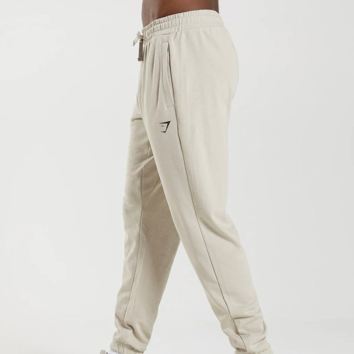GYMSHARK - ESSENTIAL OVERSIZED JOGGERS