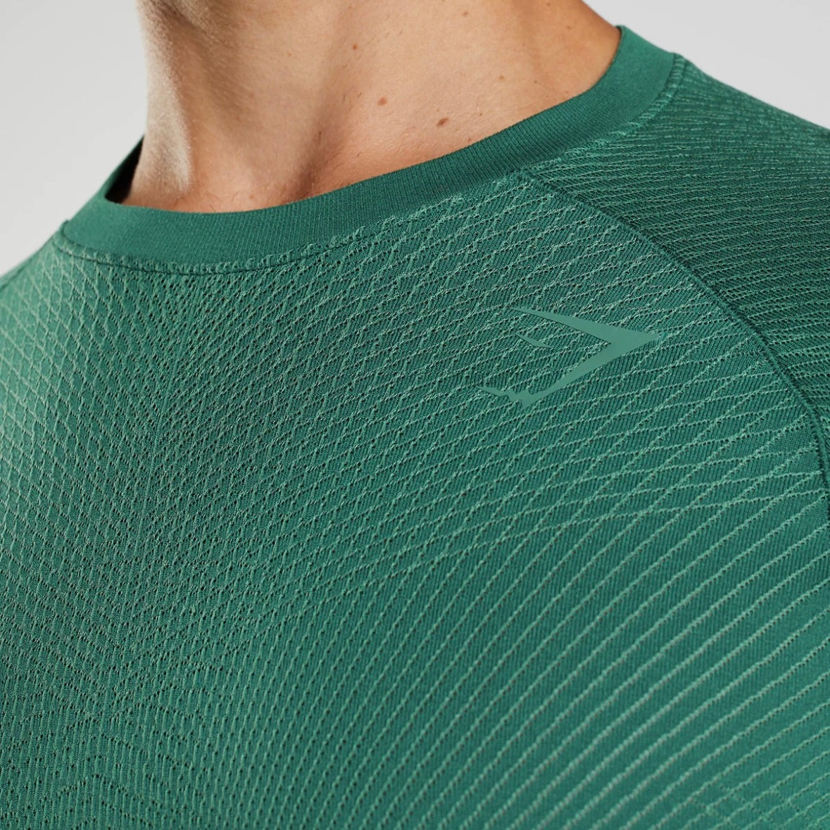 GYMSHARK - APEX SEAMLESS LONG SLEEVE T-SHIRT