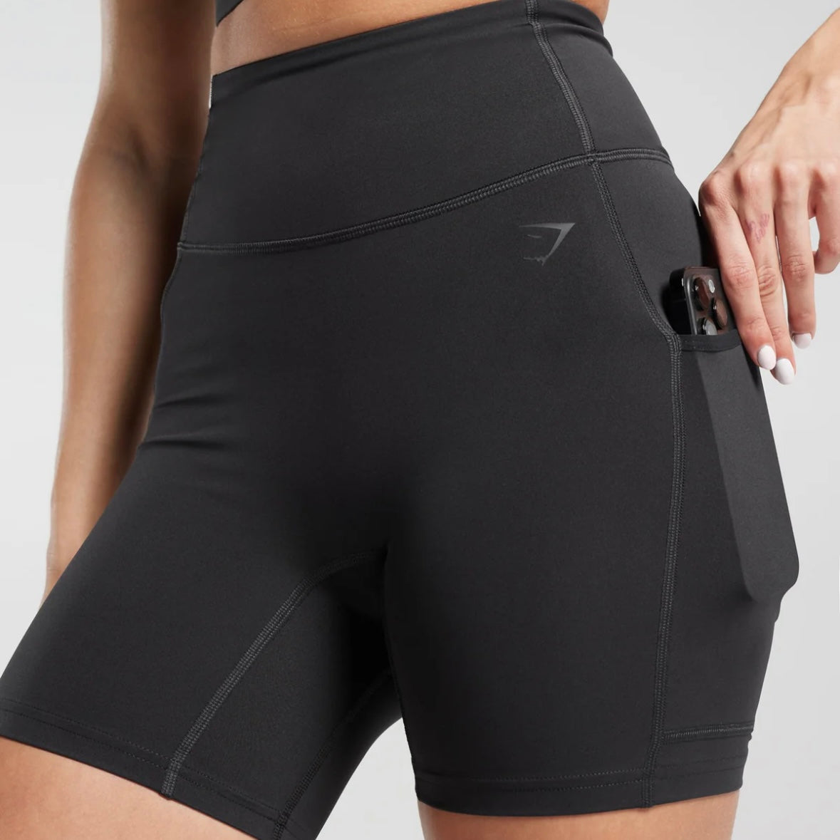 GYMSHARK - POCKET SHORTS