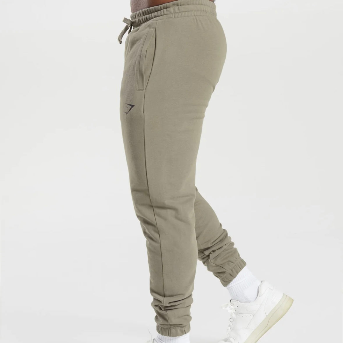 GYMSHARK - ESSENTIAL OVERSIZED JOGGERS
