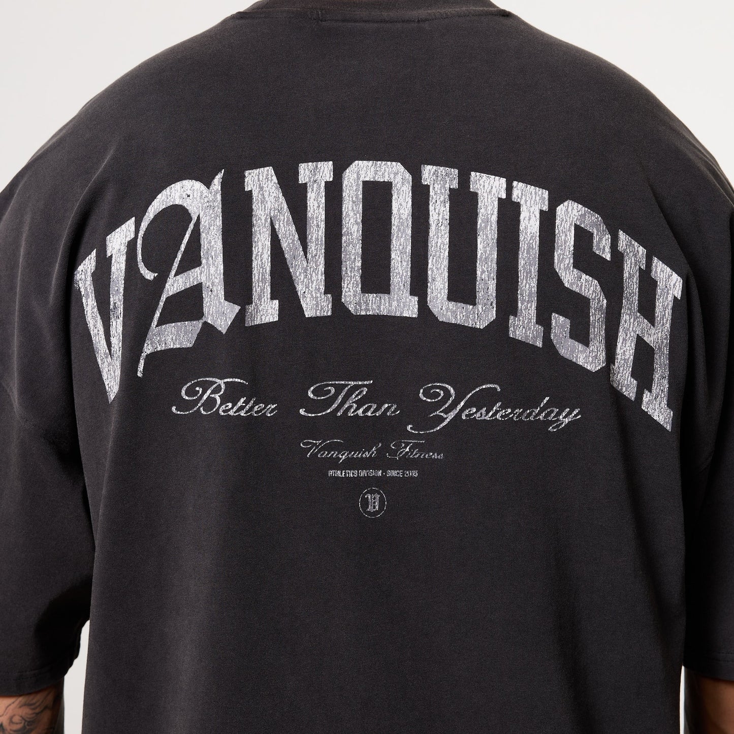 Vanquish - LEGACY WASHED OVERSIZED BOXY TEE