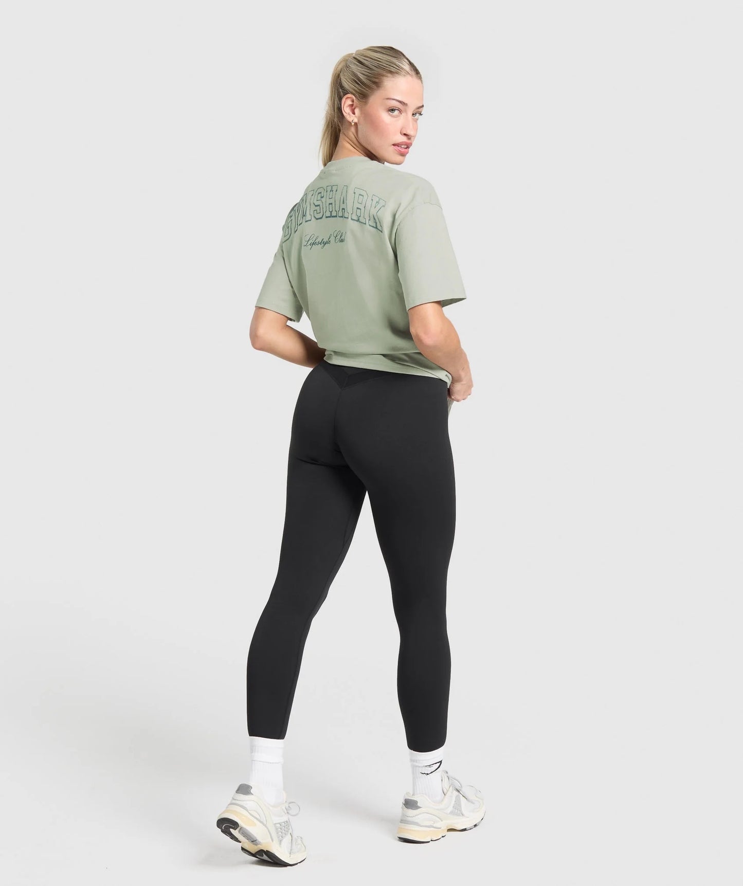 GYMSHARK - CAMPUS CLASSICS GRAPHIC T-SHIRT