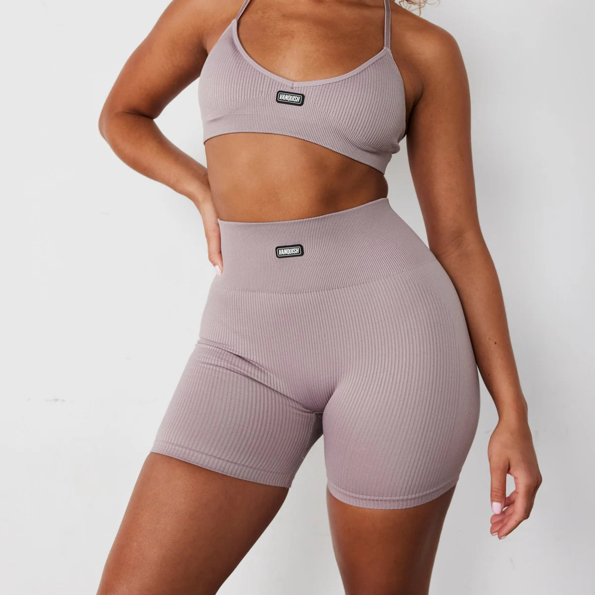 VANQUISH - RIBBED SEAMLESS SHORTS