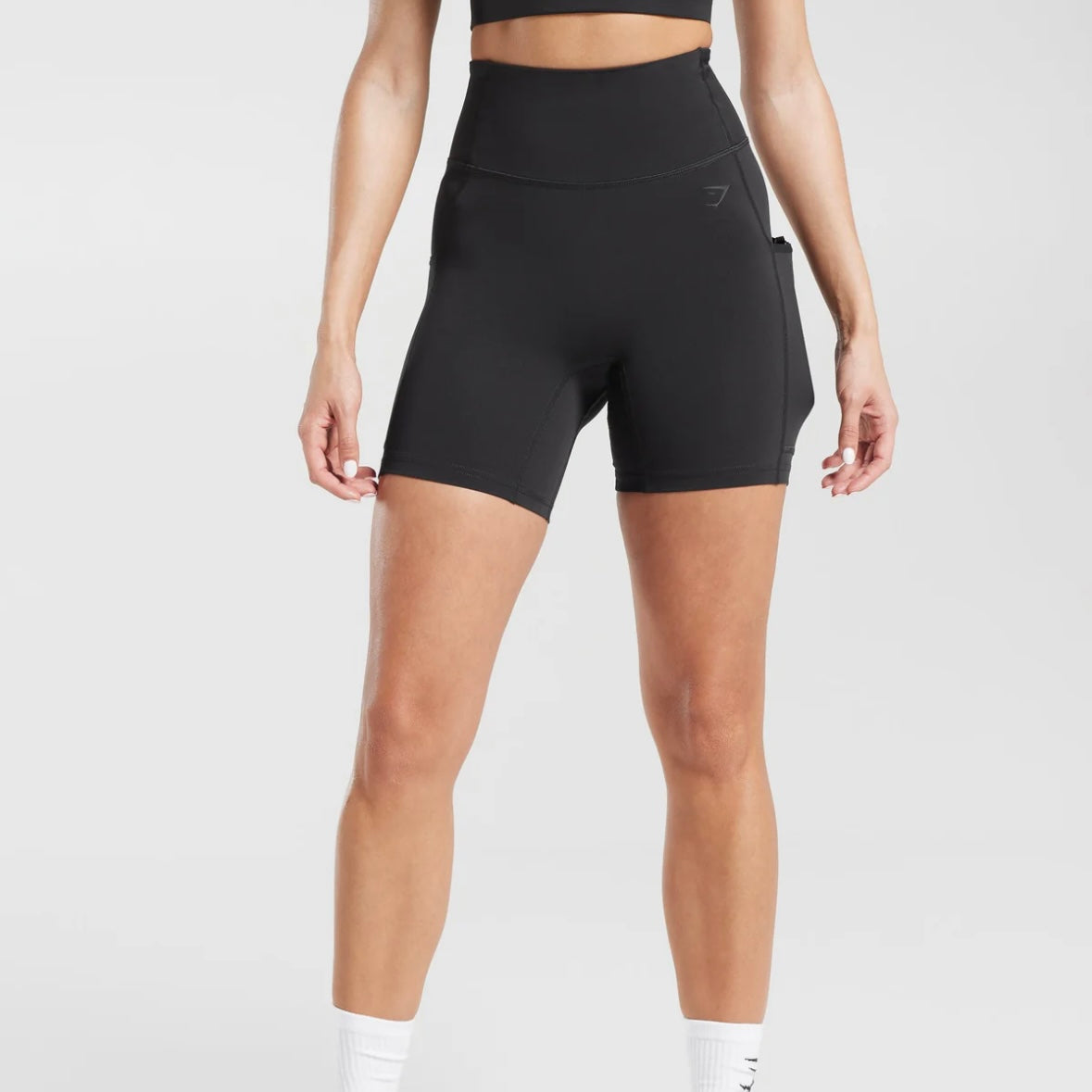 GYMSHARK - POCKET SHORTS