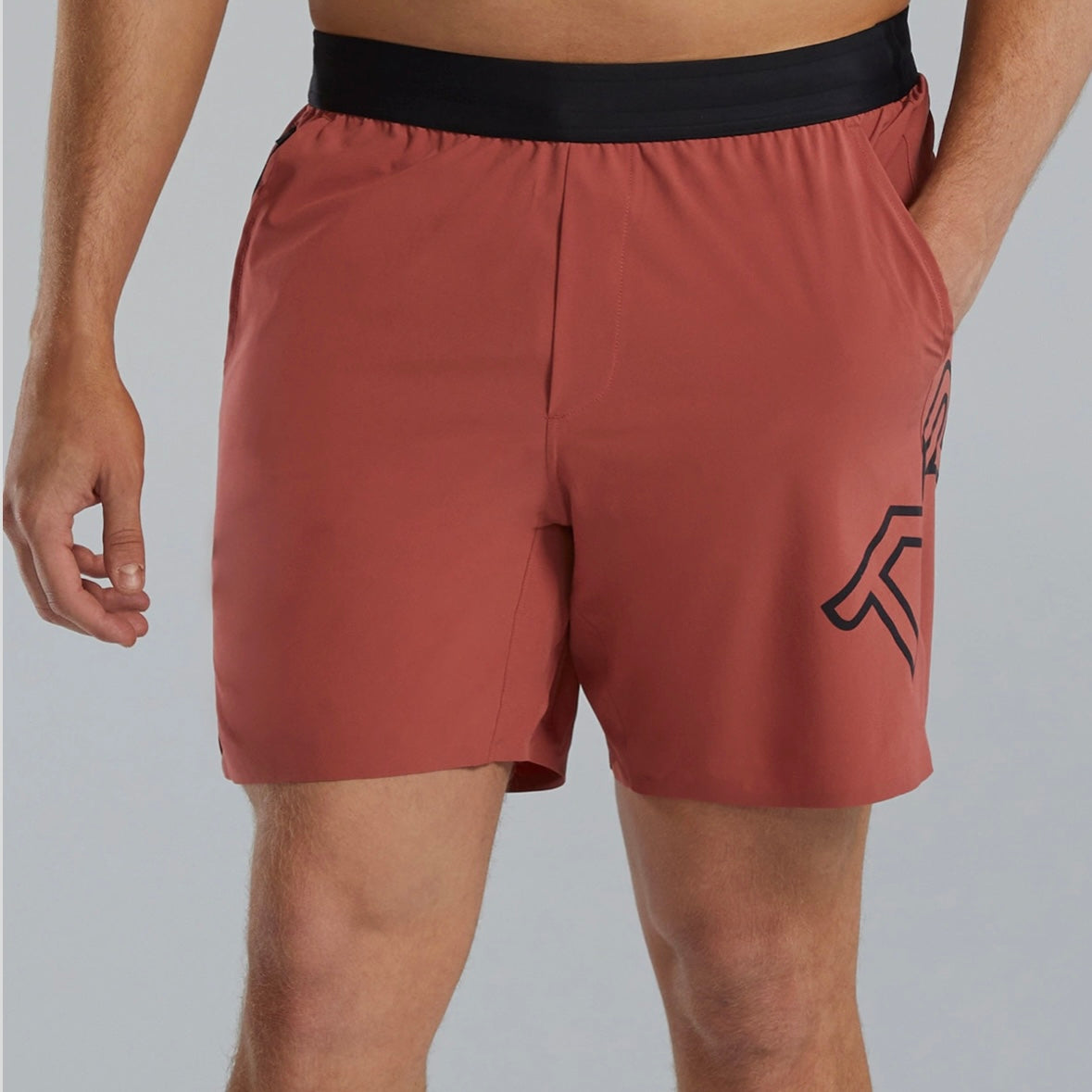TYR - "HYDROSPHERE™ MEN’S LINED 7” UNBROKEN BIG LOGO SHORTS SOLID