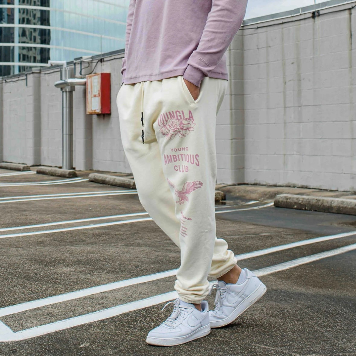 YOUNGLA - 233 THE IMMORTAL JOGGERS