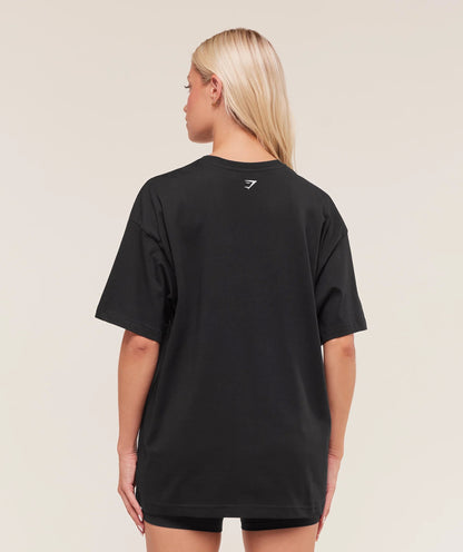 Gymshark - ATHLETIC DEPARTMENT OVERSIZED GRAPHIC T-SHIRT