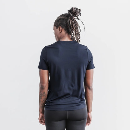 Nobull - WOMEN'S DELTAPEAK® MICRO TEXTURED TEE