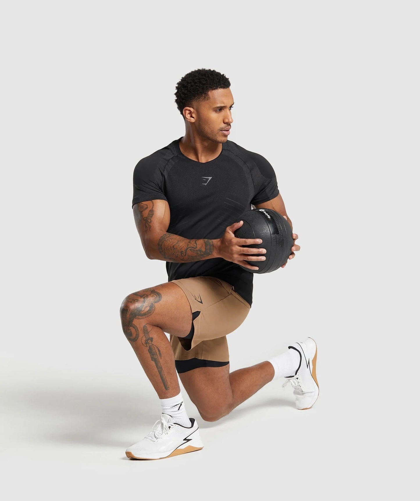 Gymshark - LAND TO WATER 6" SHORTS