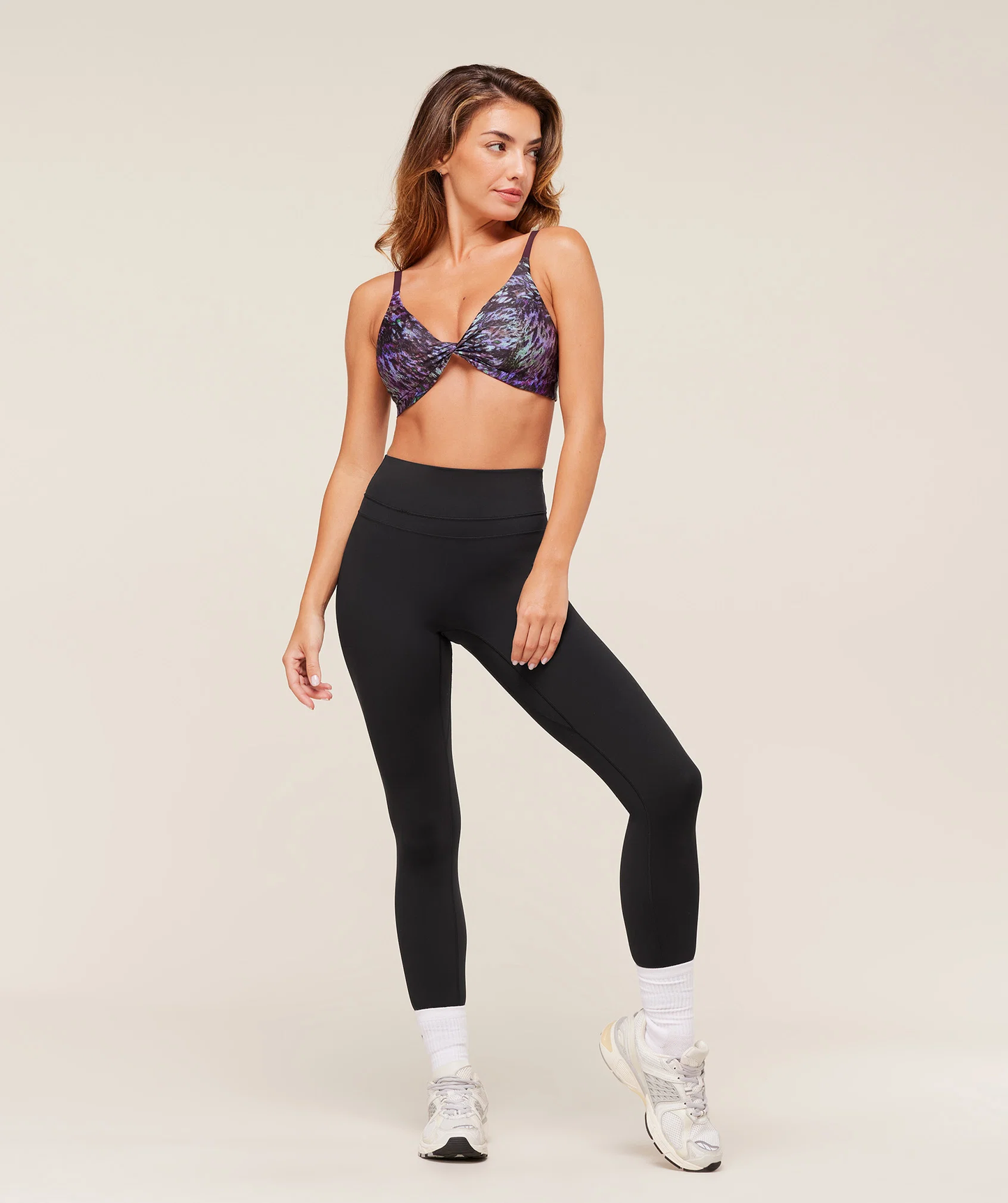 GYMSHARK - TWIST FRONT BRALETTE
