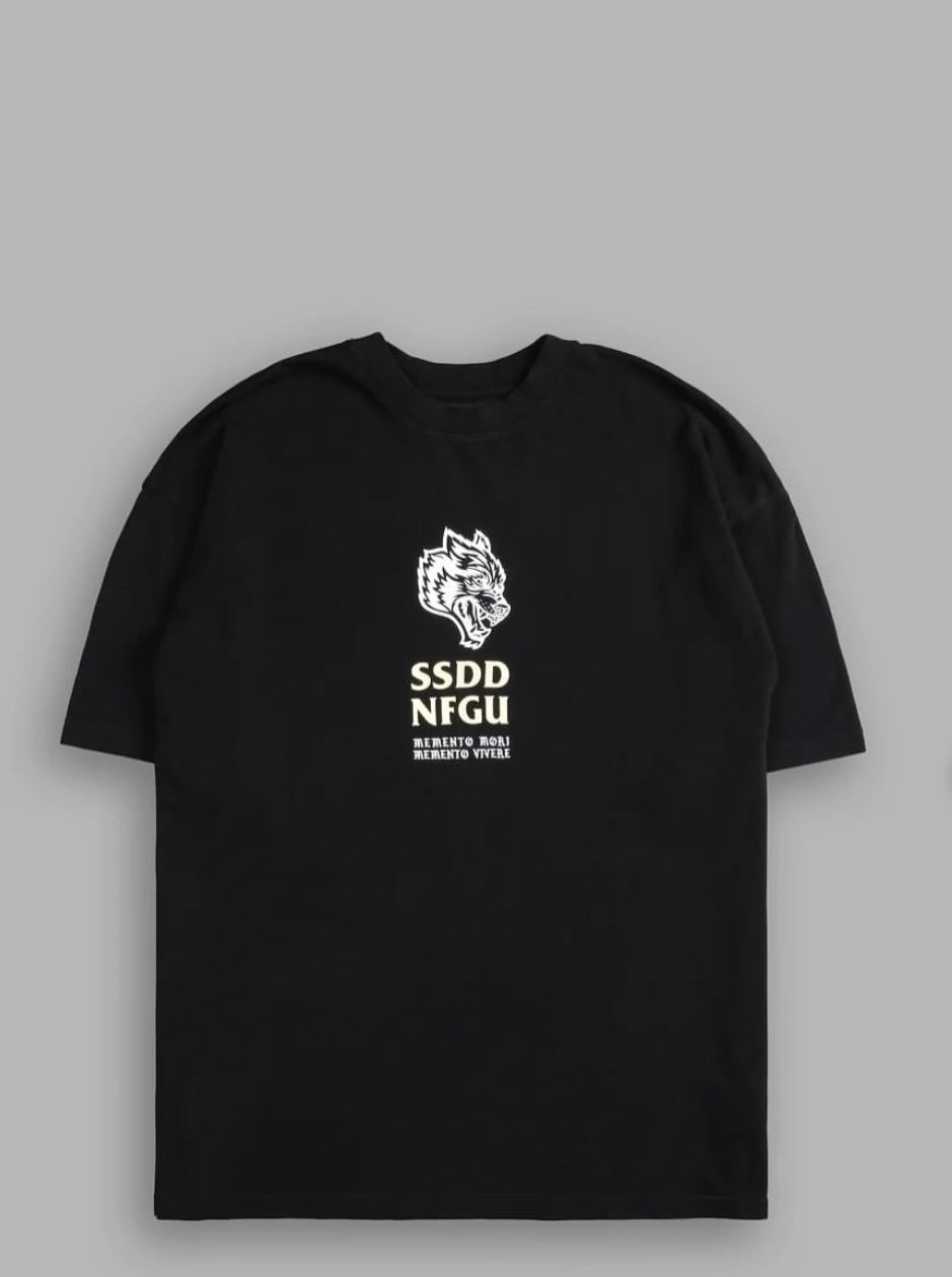 Wolves club - Don't Look Back "Premium" Oversized Tee