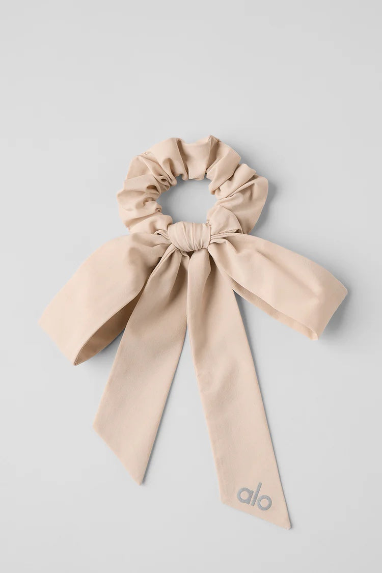 Alo yoga - Love Knots Tie Scrunchie