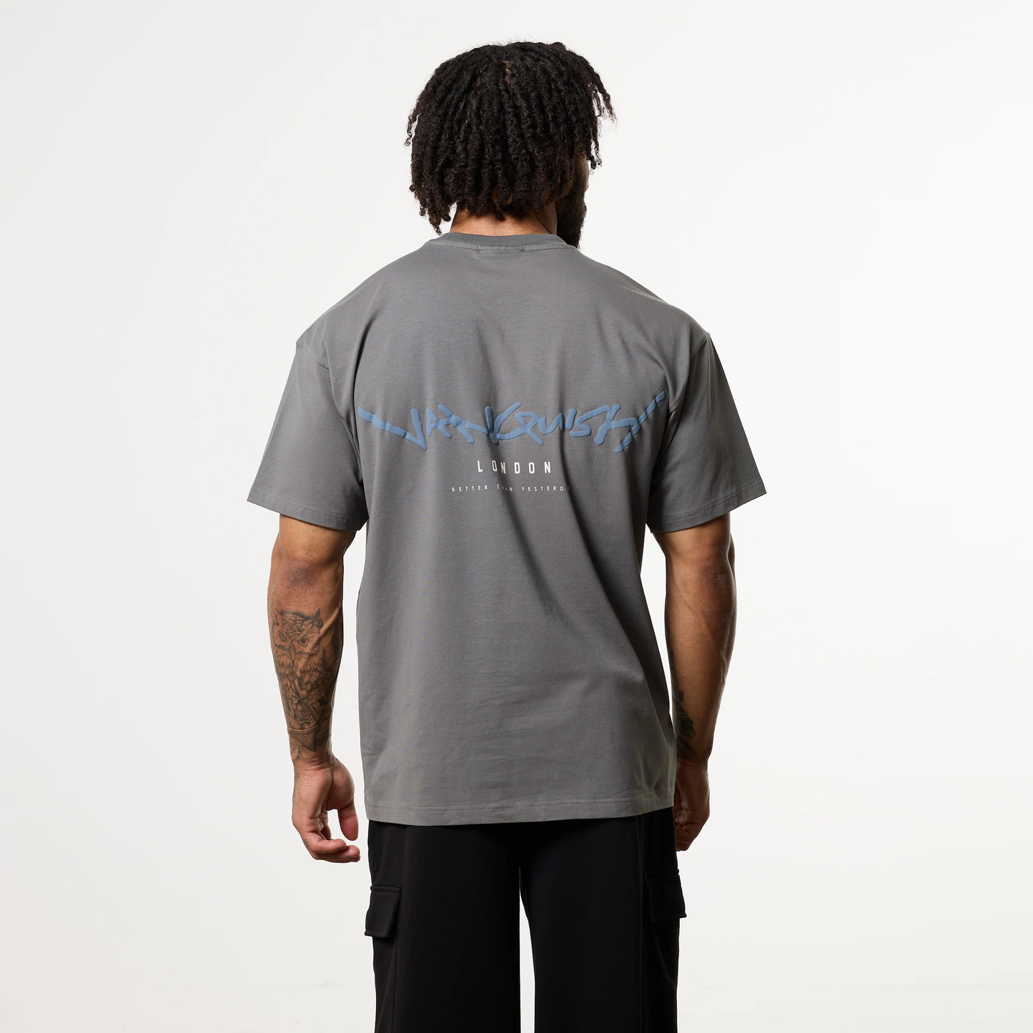 Vanquish - GRAFFITI OVERSIZED T SHIRT