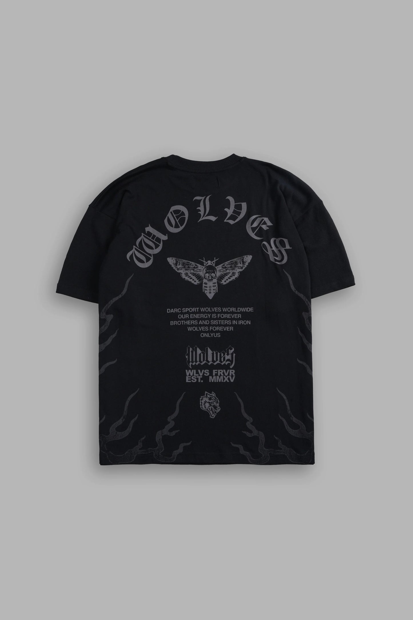 Wolves club - WOLVES NEVER BACK DOWN "PREMIUM" OVERSIZED TEE