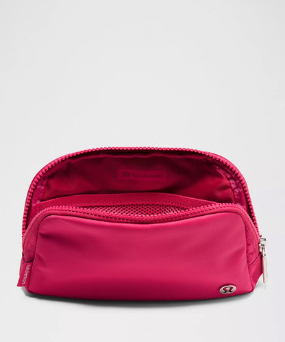 Lululemon - Everywhere Belt Bag 1L