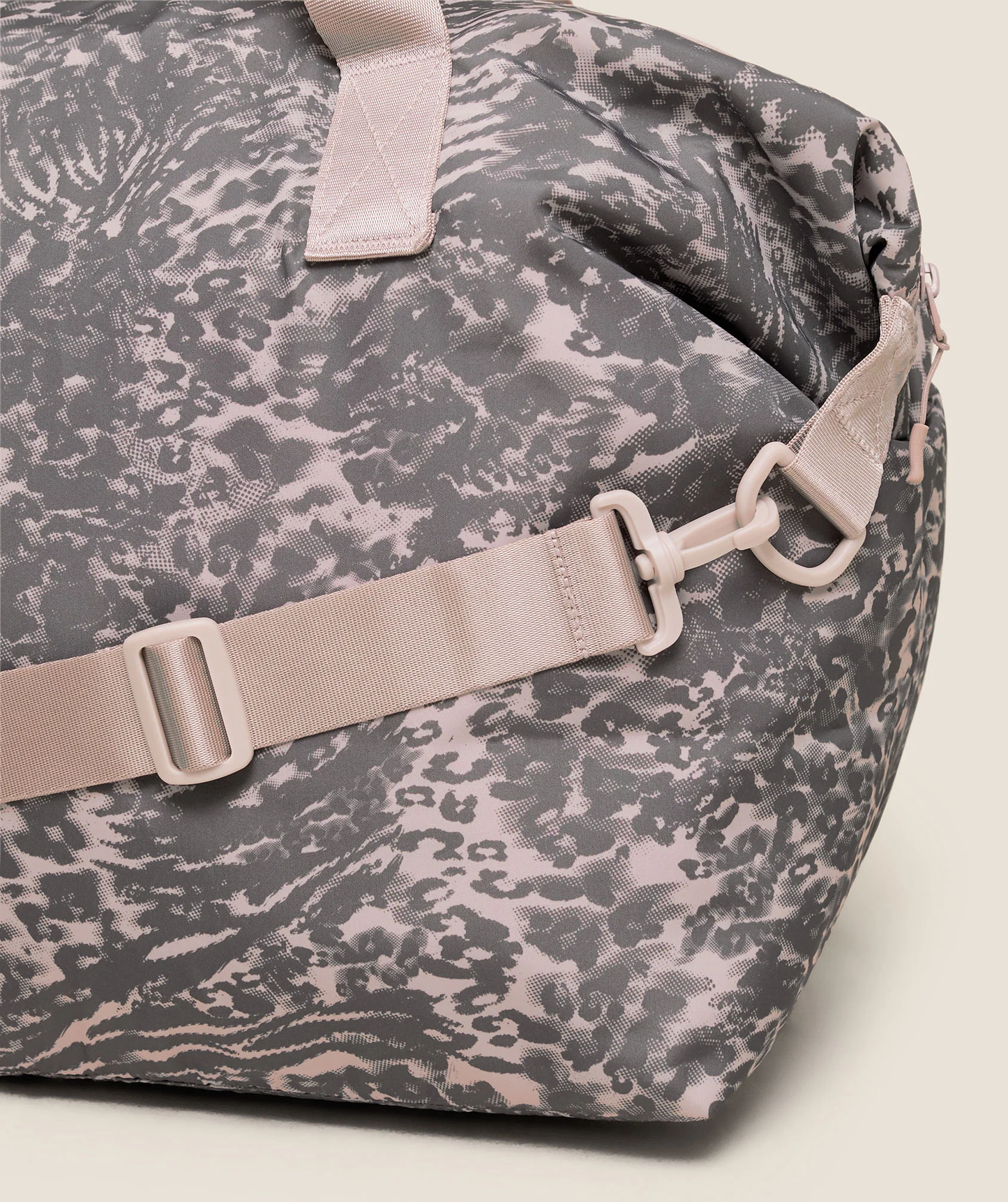 Gymshark - MODE DUFFLE BAG