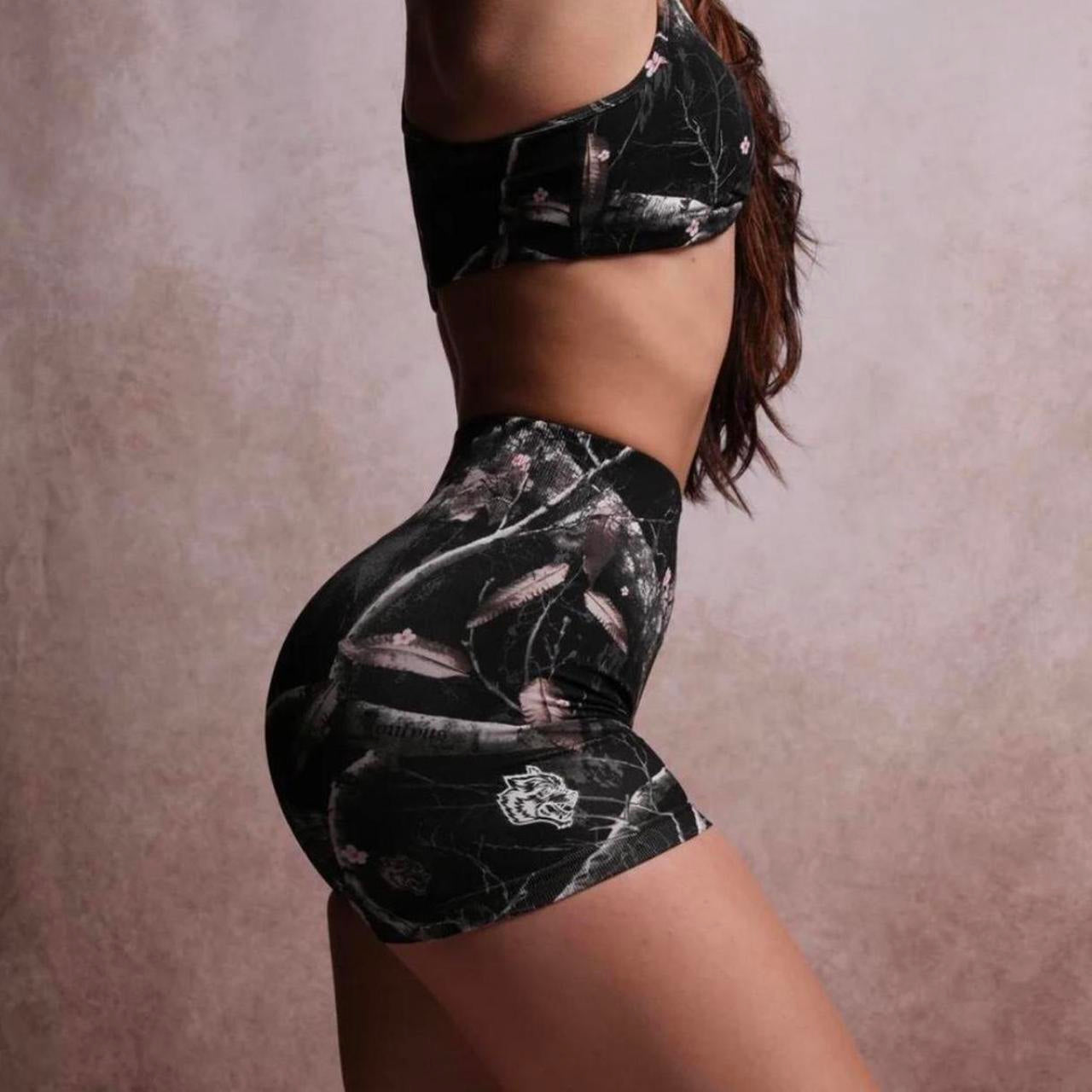 Wolves club - DUAL WOLF EVERSON SEAMLESS "SIERRA" SHORTS