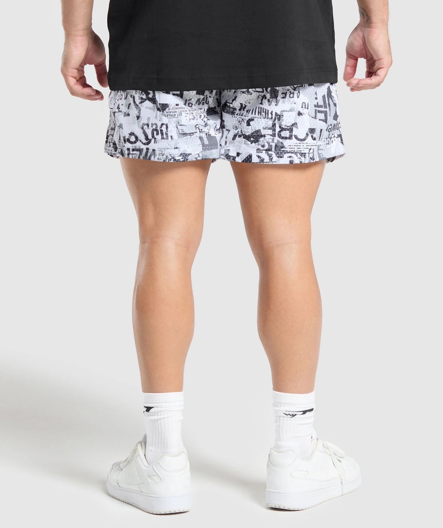 GYMSHARK - PRINTED MESH 5" SHORTS