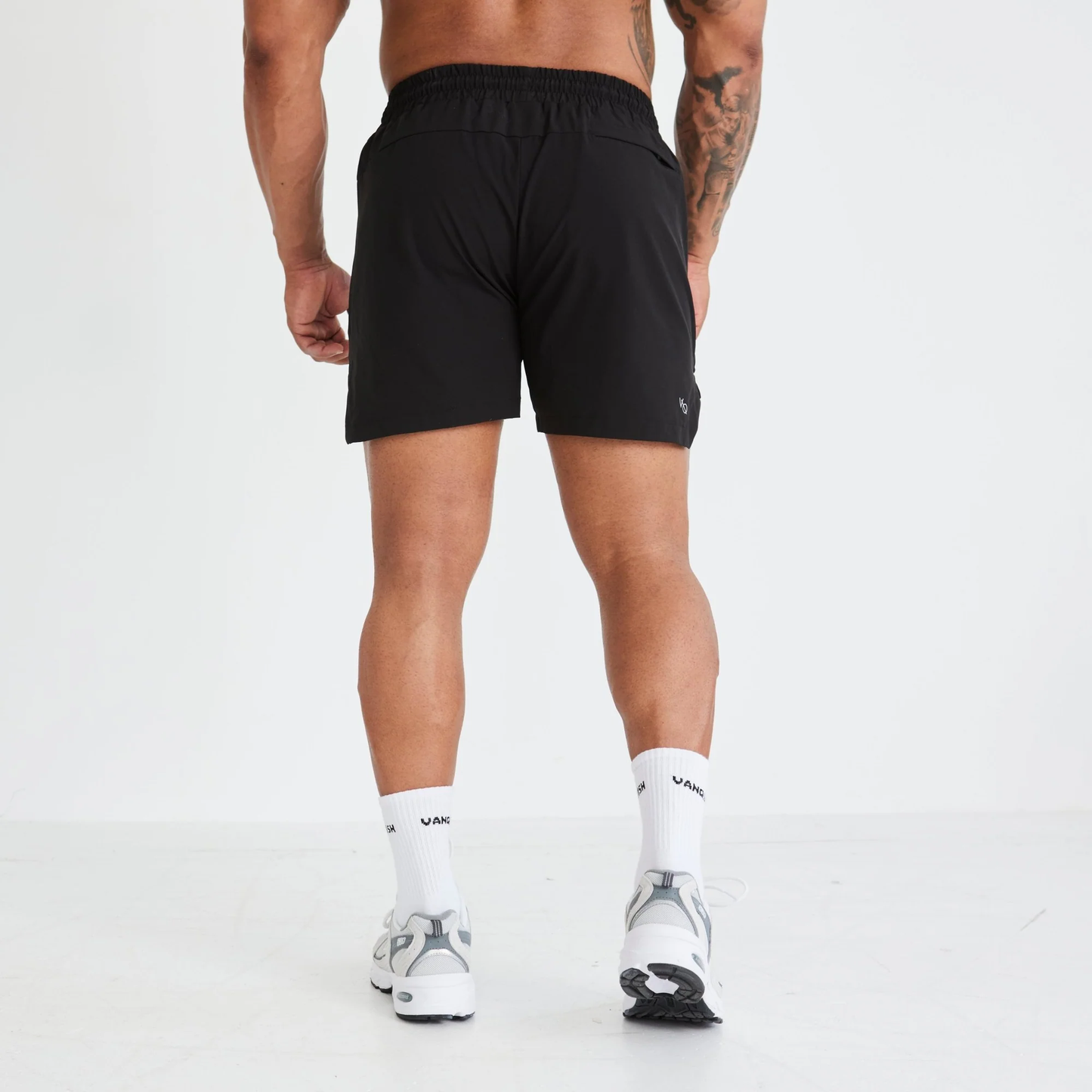 Vanquish - VANQUISH ESSENTIAL BLACK PERFORMANCE 4" SHORTS