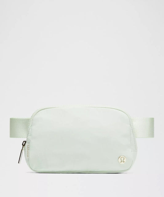 Lululemon - Everywhere Belt Bag 1L